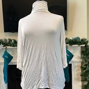 Torrid white mock neck top